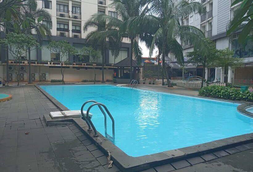Отель Redliving Apartemen Paragon Village Karawaci Ujang Rooms