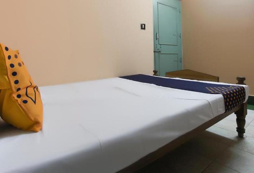 בית מלון כפרי Spot On 67094 Sri Lakshmicomforts