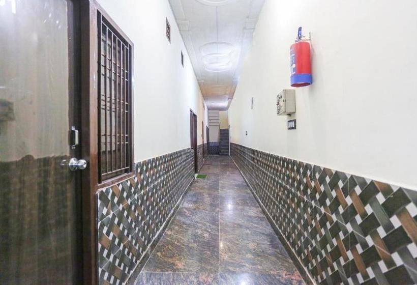 فندق Spot On 70980 Moon Guest House