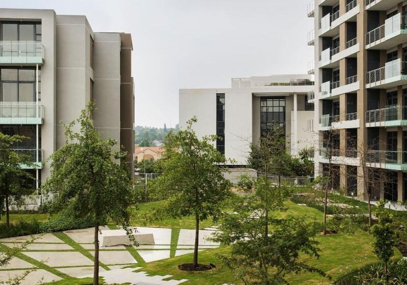 Отель The Capital Menlyn Maine Trilogy