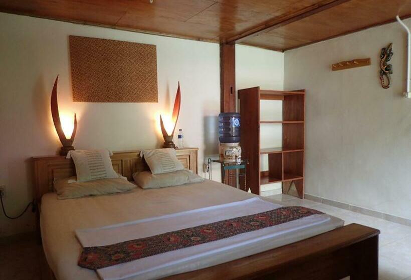 בית מלון כפרי Two Fish Resort Lembeh