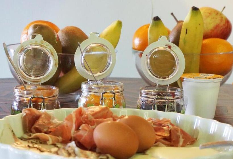 פנסיון Art Villa Del Poggio