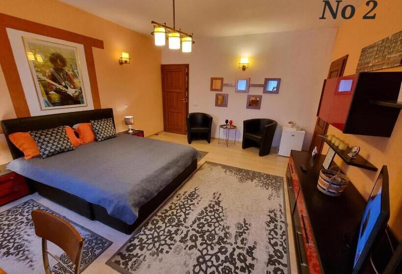 펜션 Atia Residence