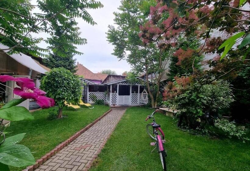 펜션 Atia Residence