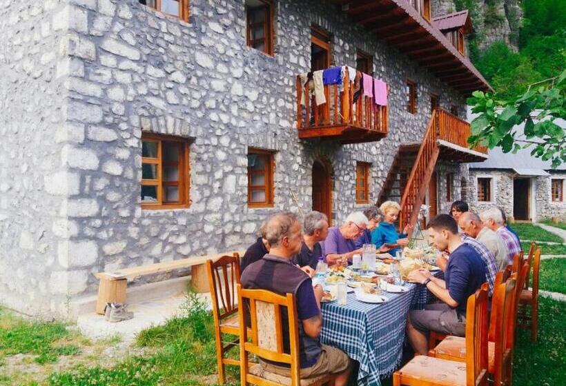 펜션 Bujtina Berishta Theth