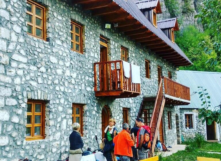 پانسیون Bujtina Berishta Theth