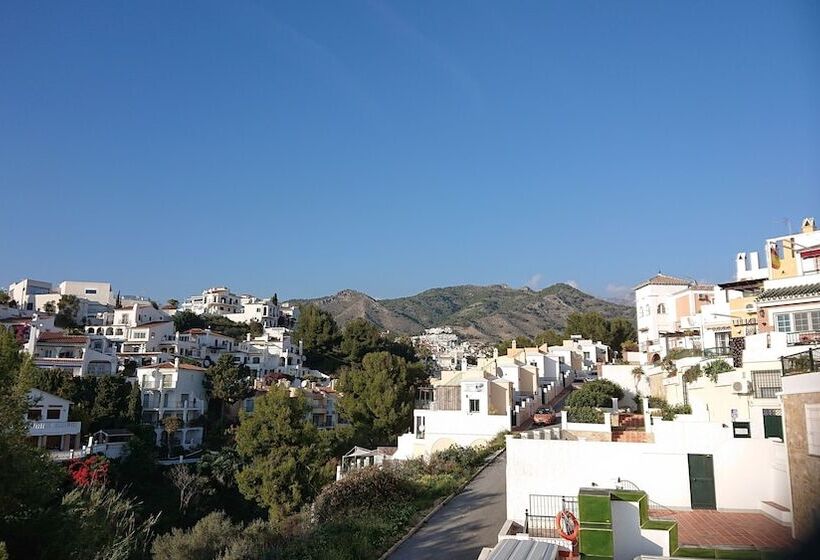 بنسيون Carmen Rooms    Boutique B&b By The Sea