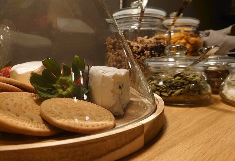 بنسيون Carmen Rooms    Boutique B&b By The Sea