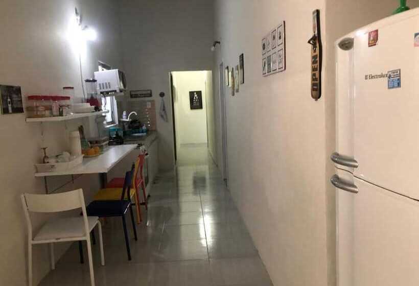 بنسيون Casa Do Meio Pousada