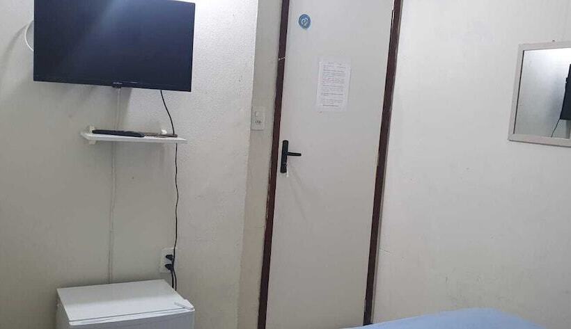 بنسيون Casa Do Meio Pousada