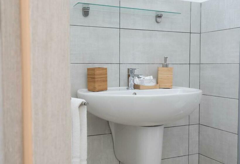 پانسیون Casa Lyon