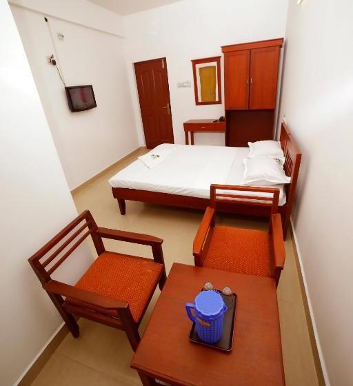 بنسيون Kairali Tourist Home