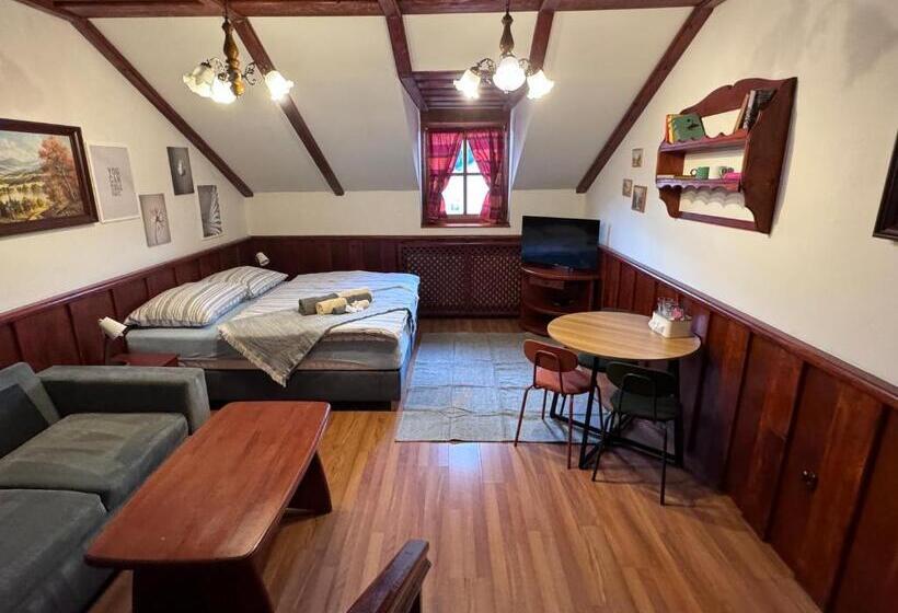 Пансион Penzión Grand, Self Check In