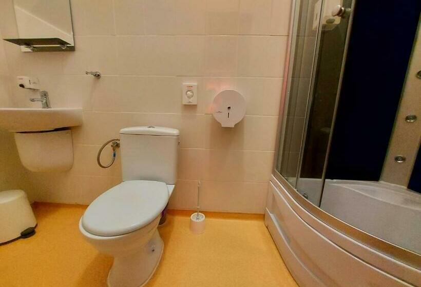 膳宿费 Penzión Jesenský