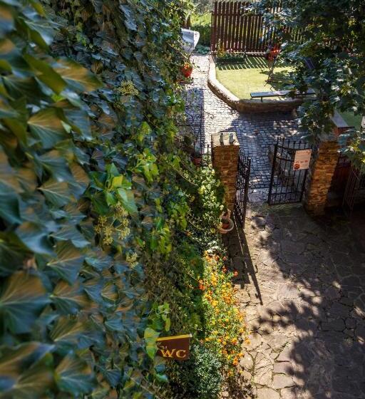 پانسیون Penzion Restaurant Atrium
