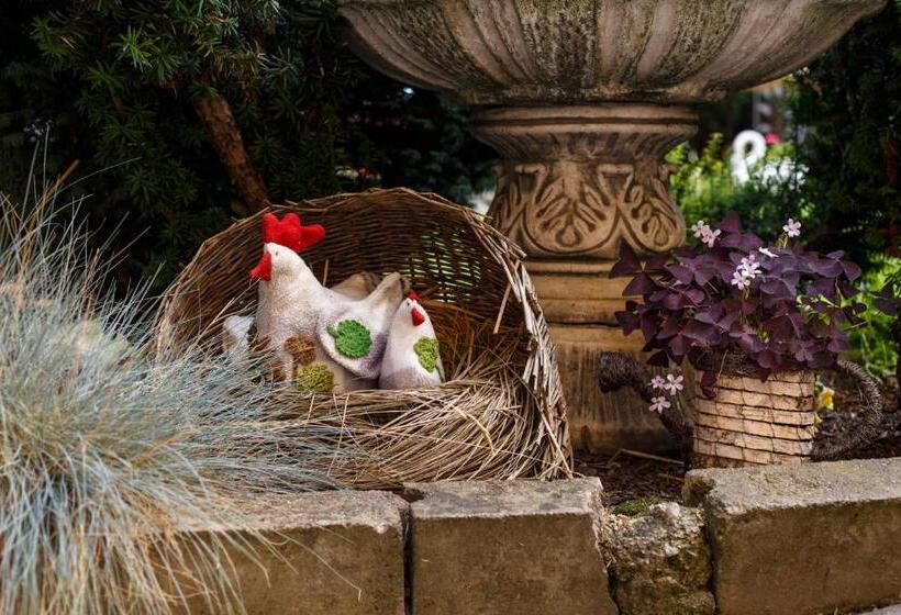 پانسیون Penzion Restaurant Atrium