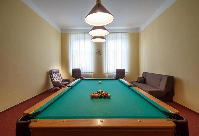 پانسیون Penzion Restaurant Atrium