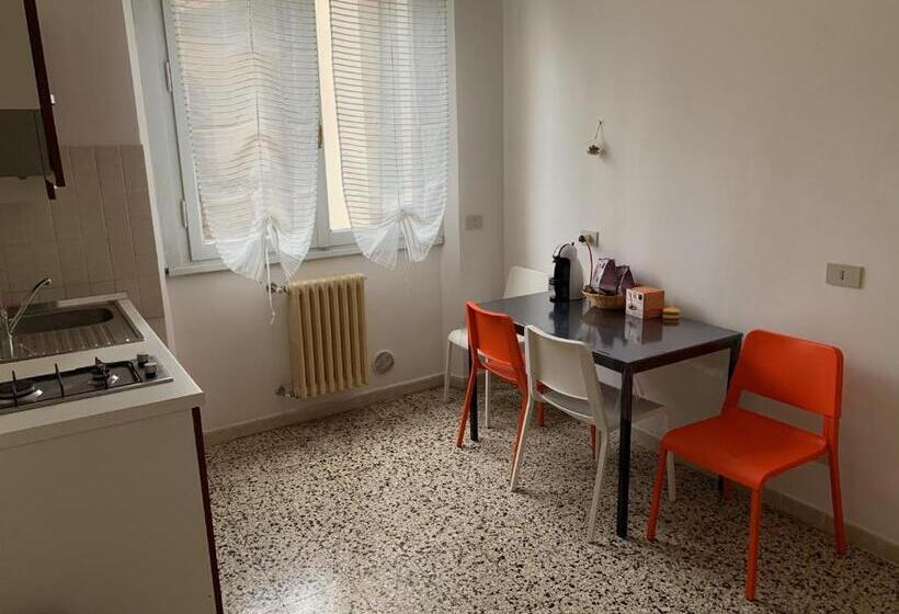 پانسیون Poggio Del Sole Guest House