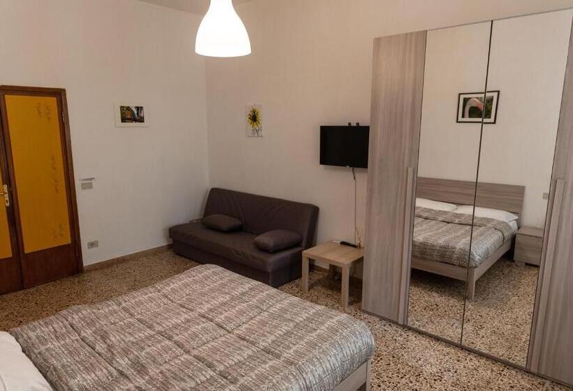 پانسیون Poggio Del Sole Guest House