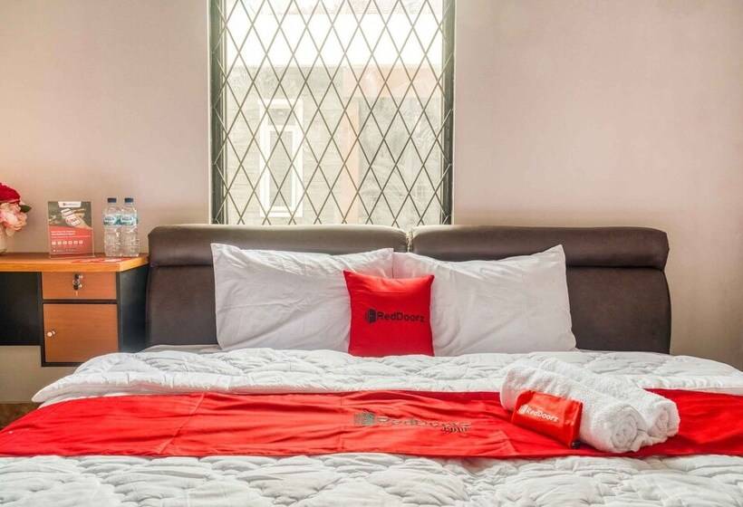 膳宿费 Reddoorz Near Duta Merlin