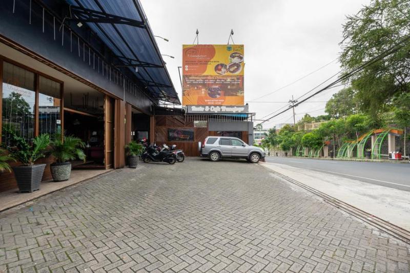 膳宿费 Reddoorz Plus Near Balai Kota Batu 2