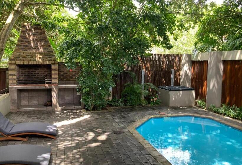 펜션 Turaco Guest House