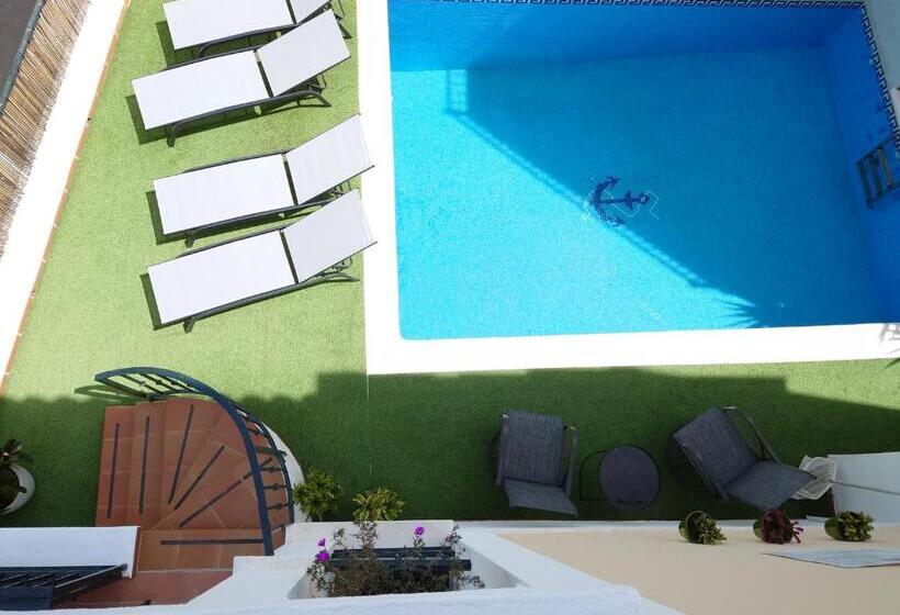 بنسيون Carmen Rooms    Boutique B&b By The Sea