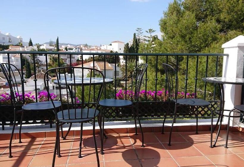 بنسيون Carmen Rooms    Boutique B&b By The Sea