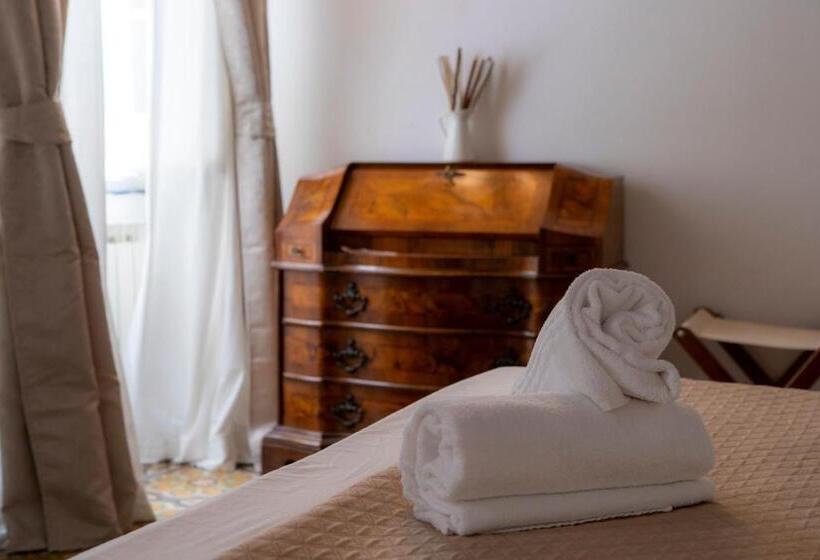 پانسیون White Lerici