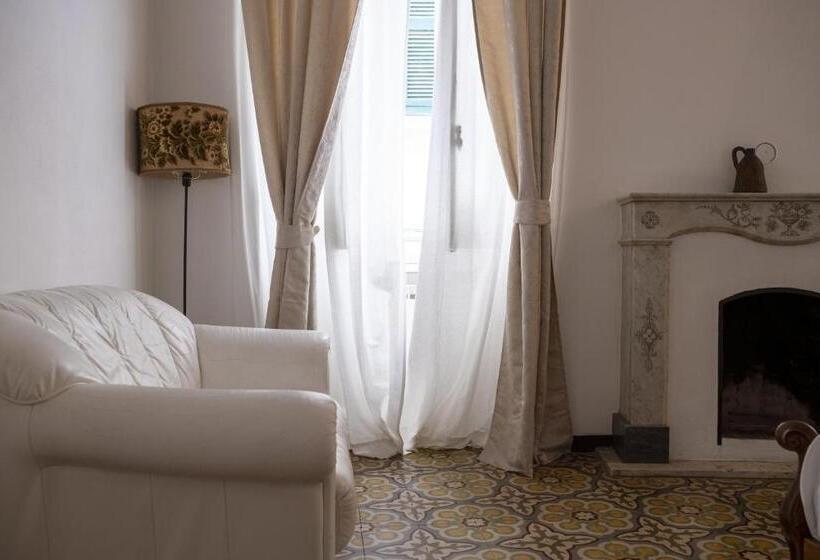 پانسیون White Lerici