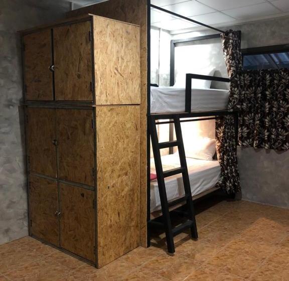 The Best Hostel Koh Payam