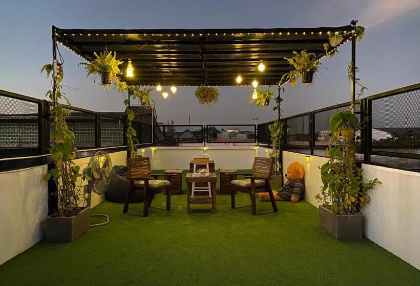 Backpack Hostel
