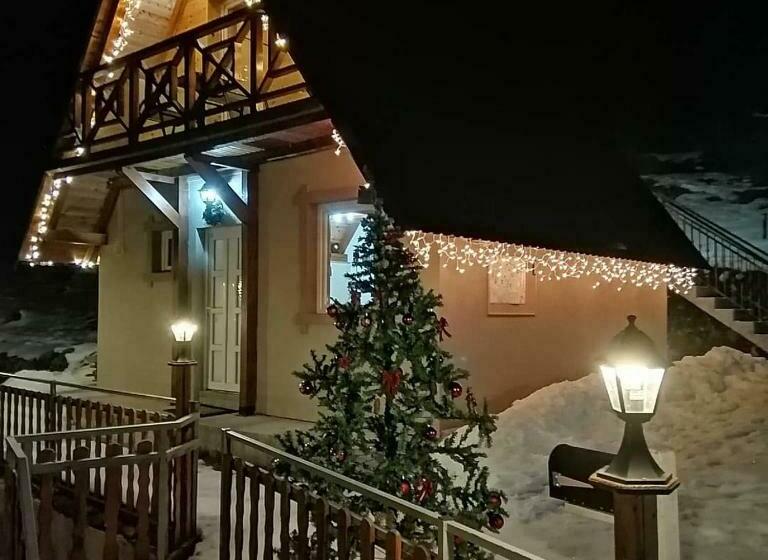 تختخواب و صبحانه Apartmani Runolist