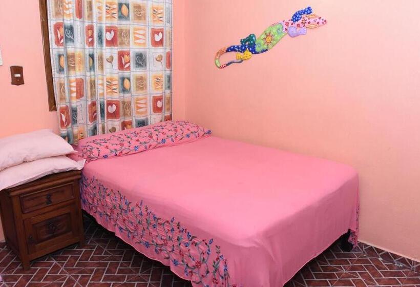 تختخواب و صبحانه Cancun Guest House 1