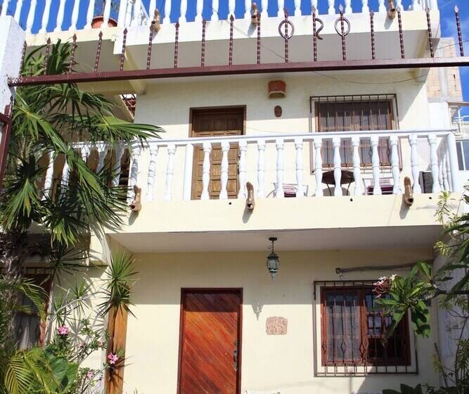 Bed and Breakfast Cancun Guest House 4 Terrace Tub