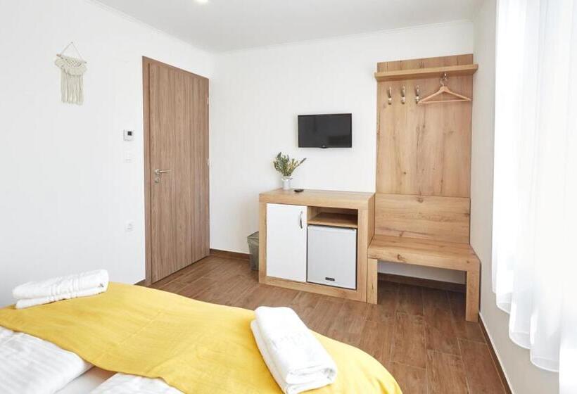 צימר Naturella Panzió