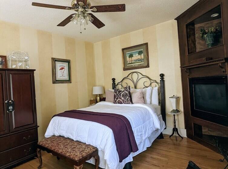 مبيت وإفطار Old Powder House Inn