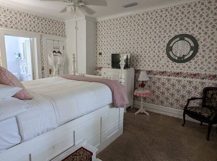 مبيت وإفطار Old Powder House Inn