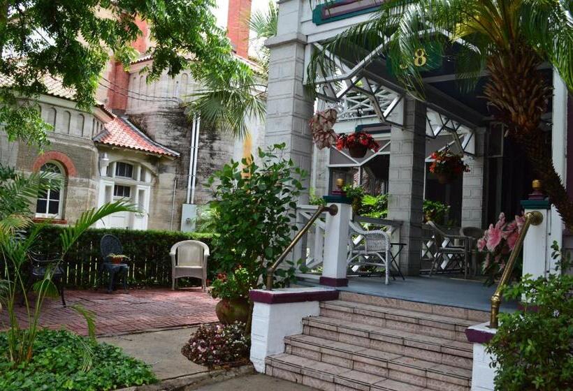 مبيت وإفطار Old Powder House Inn