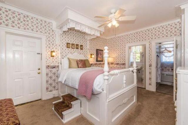 مبيت وإفطار Old Powder House Inn