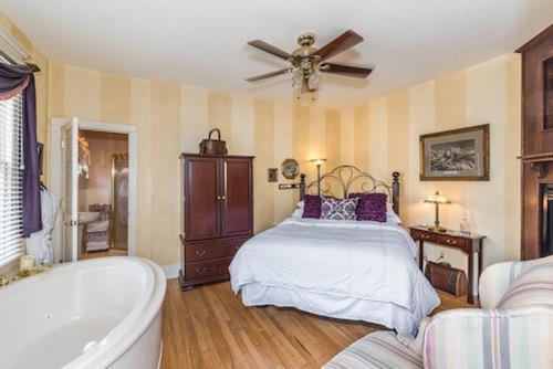 مبيت وإفطار Old Powder House Inn