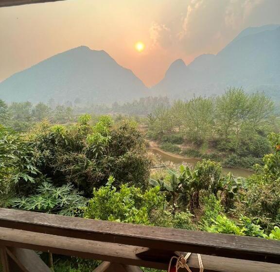 تختخواب و صبحانه Sunset Bungalows & Gh