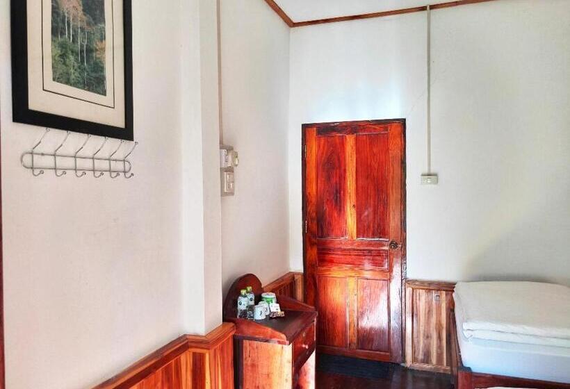 تختخواب و صبحانه Sunset Bungalows & Gh