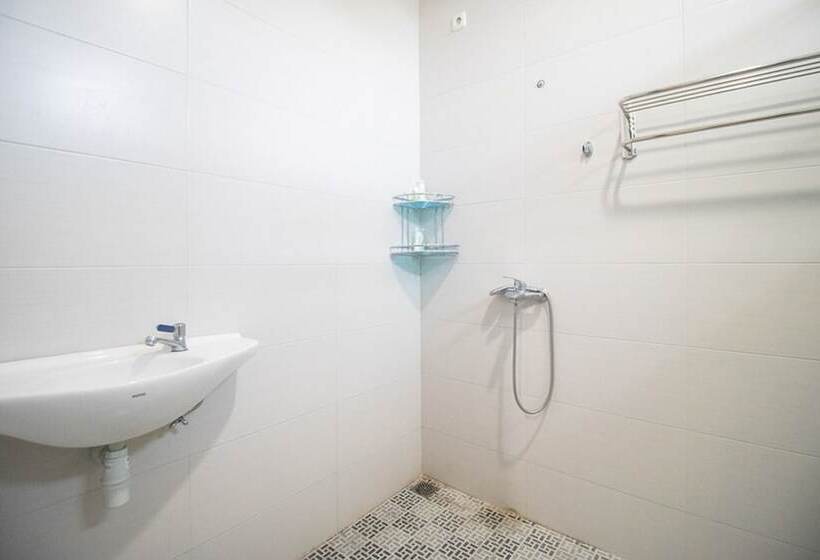 Reddoorz Syariah @ Hotel 91 Jember