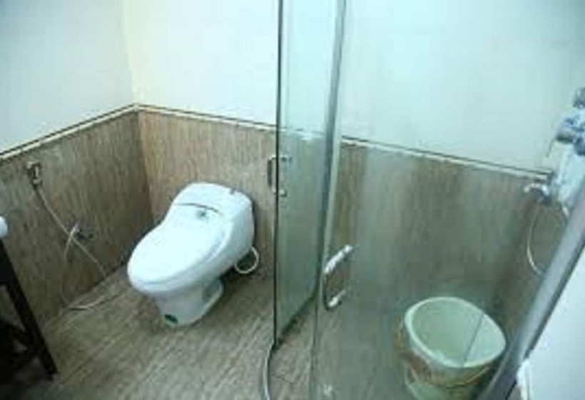 Отель Balaje Residency