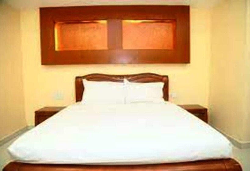 Отель Balaje Residency