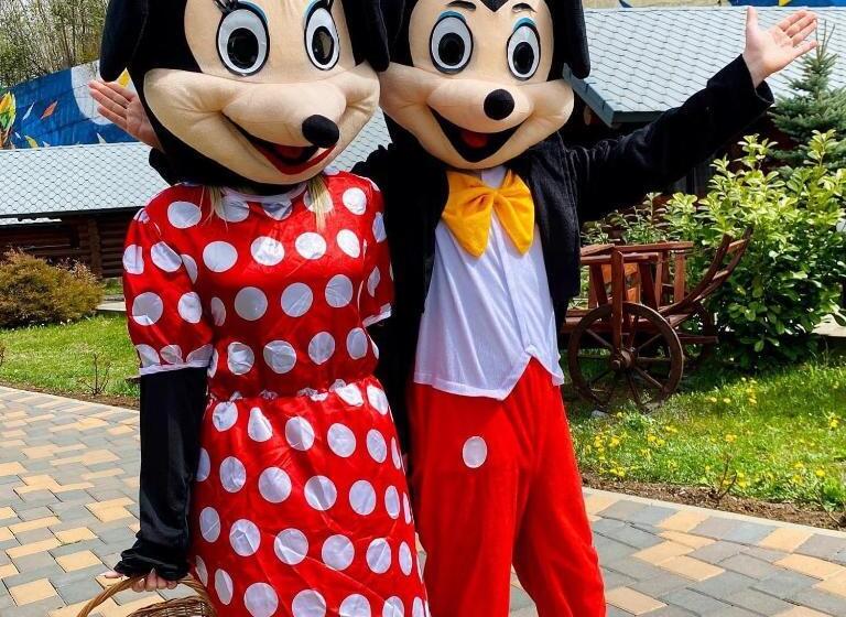 酒店 Complex Adora