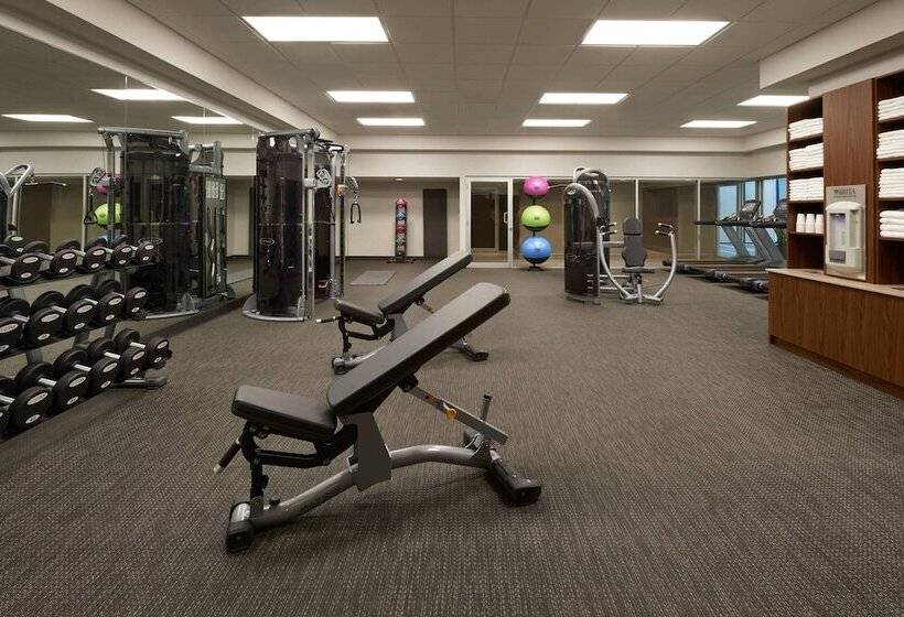 فندق Courtyard By Marriott Oshawa