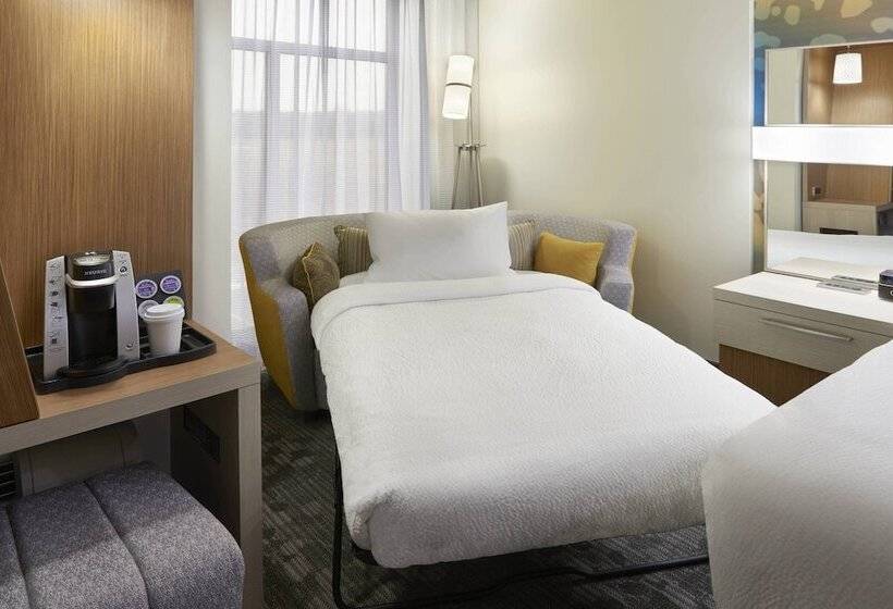 فندق Courtyard By Marriott Oshawa