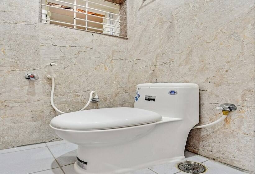 Отель O Sri Sai Guru Comforts